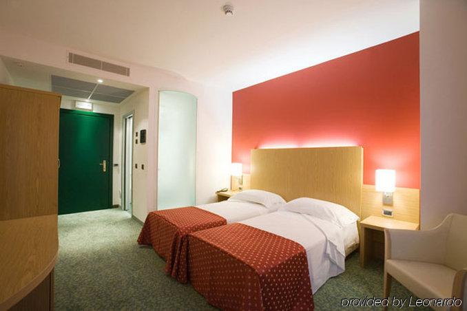 Hotel Senator Gorgonzola Zimmer foto